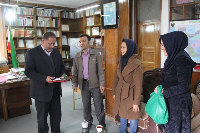 http://isar-sardasht.persiangig.com/other/new_folder/IMG_0667.JPG